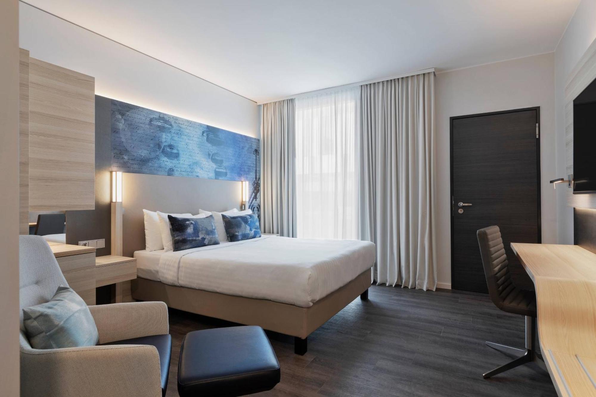 Courtyard By Marriott Munich Garching Hotel